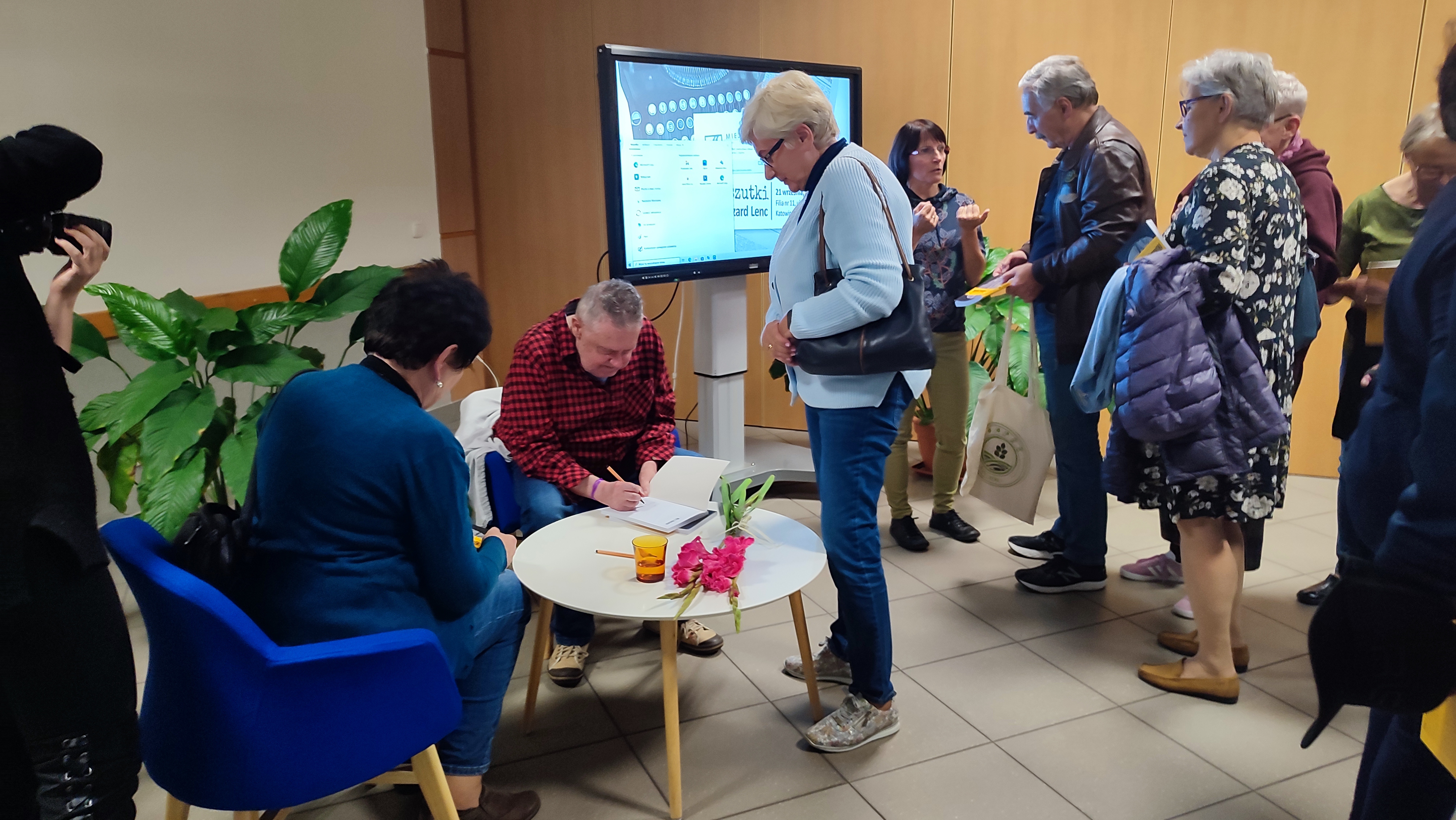 Spotkanie_autorskie_My_z_Koszuttki144.jpg